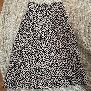 Ann Taylor Tan/Black Hearts Midi Skirt Size 0 NWT